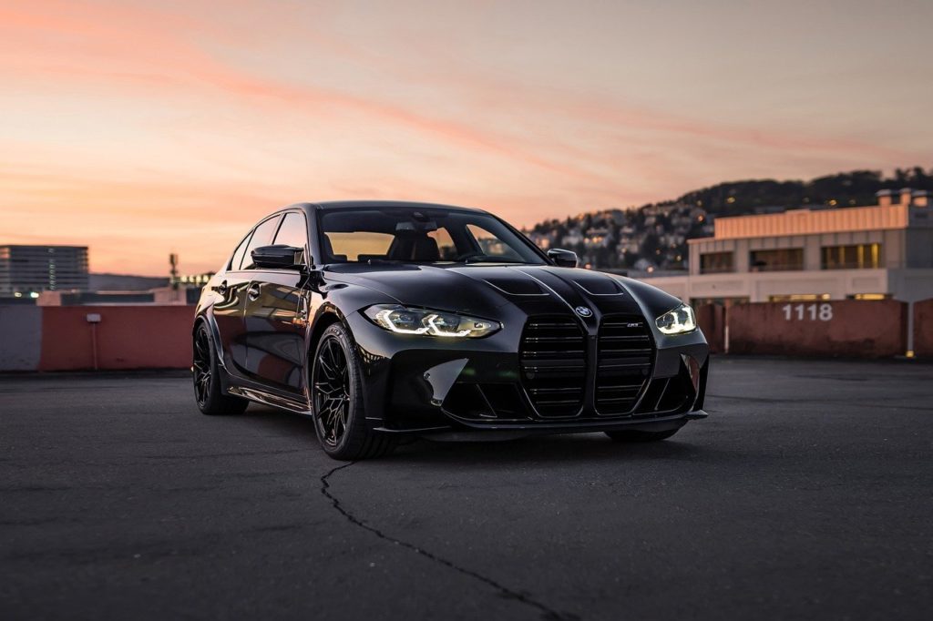 Voiture carrosserie noire